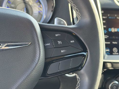 Used 2023 Chrysler 300 S image 10