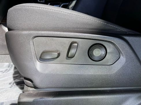 Used 2023 Chevrolet Silverado 1500 LT Trail Boss w/ Protection Package image 25