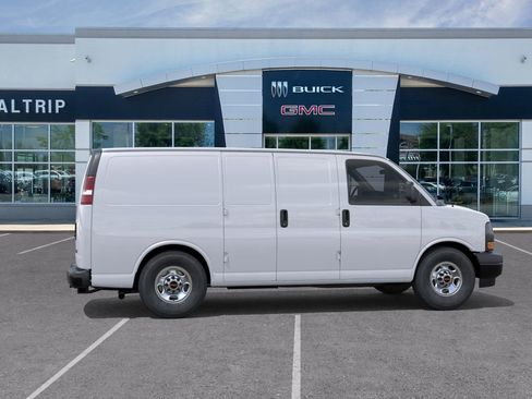 New 2025 GMC Savana 2500 w/ Enhanced Convenience Package image 7