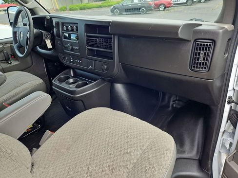 Used 2023 Chevrolet Express 3500 LS RWD image 28