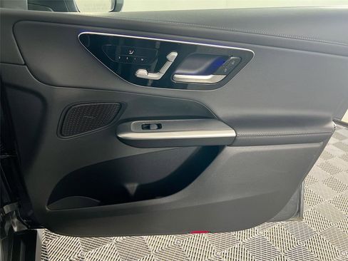 Certified 2023 Mercedes-Benz GLC 300 4MATIC image 29