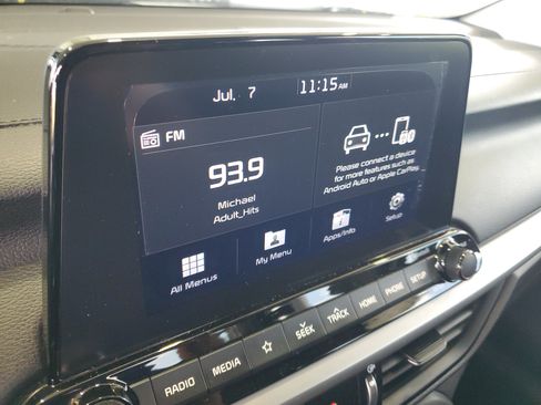Used 2020 Kia Forte LXS FWD image 25