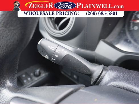 Used 2021 Toyota Tacoma SR image 16