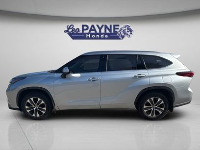 Used 2021 Toyota Highlander XLE