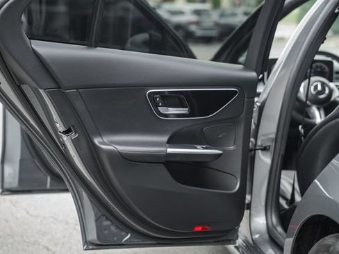 Used 2024 Mercedes-Benz C 300 4MATIC Sedan image 35