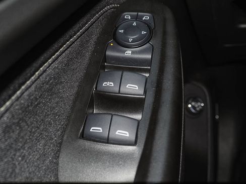 Used 2023 Chevrolet TrailBlazer ACTIV w/ Sun and Liftgate Package AWD/4WD image 27