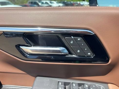 New 2026 Chevrolet Tahoe High Country w/ Sun And Tow Package AWD/4WD image 11