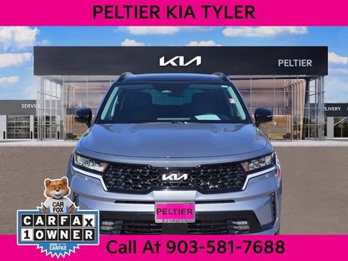 Certified 2023 Kia Sorento EX w/ Panoramic Sunroof Package image 2