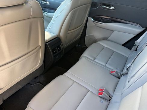 Used 2019 Cadillac XT4 Luxury image 9