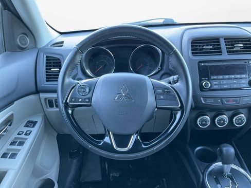 Used 2017 Mitsubishi Outlander Sport ES image 12