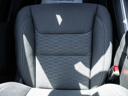 New 2026 RAM 1500 4x4 Crew Cab image 33