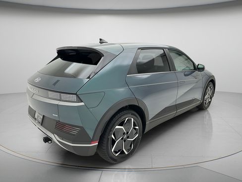 Used 2024 Hyundai Ioniq 5 SEL AWD/4WD image 5