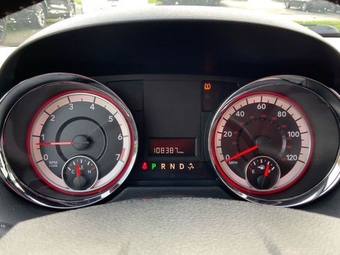 Used 2017 Dodge Grand Caravan SE FWD image 15