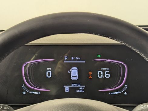 Used 2023 Kia Sportage EX FWD image 19
