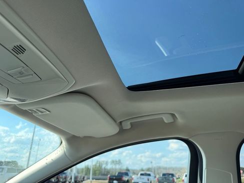 Used 2017 Ford Escape SE image 21