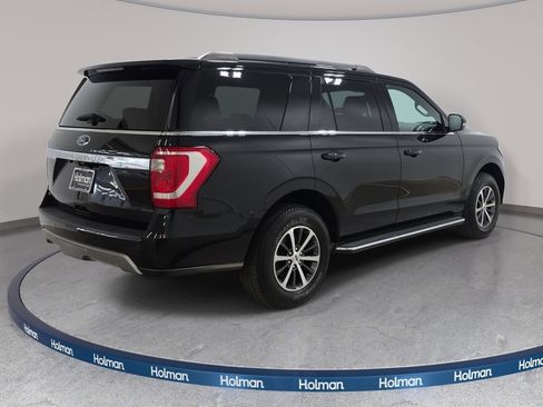 Used 2019 Ford Expedition XLT w/ Equipment Group 202A AWD/4WD image 6