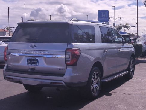 Used 2023 Ford Expedition Max Limited image 6