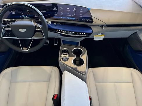 New 2026 Cadillac Optiq Sport 1 w/ LPO, Floor Liner Package AWD/4WD image 13