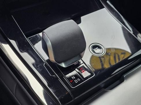 Used 2024 Land Rover Range Rover Sport Dynamic SE image 32