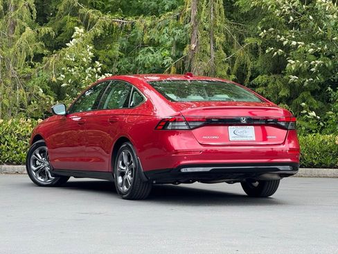 Certified 2025 Honda Accord EX-L image 6