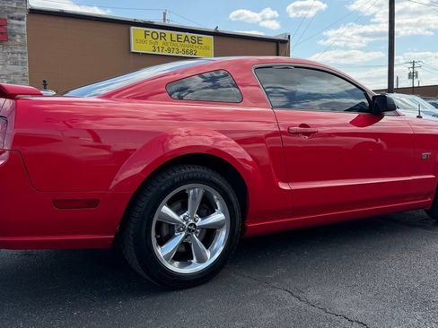 Used 2006 Ford Mustang GT RWD image 8