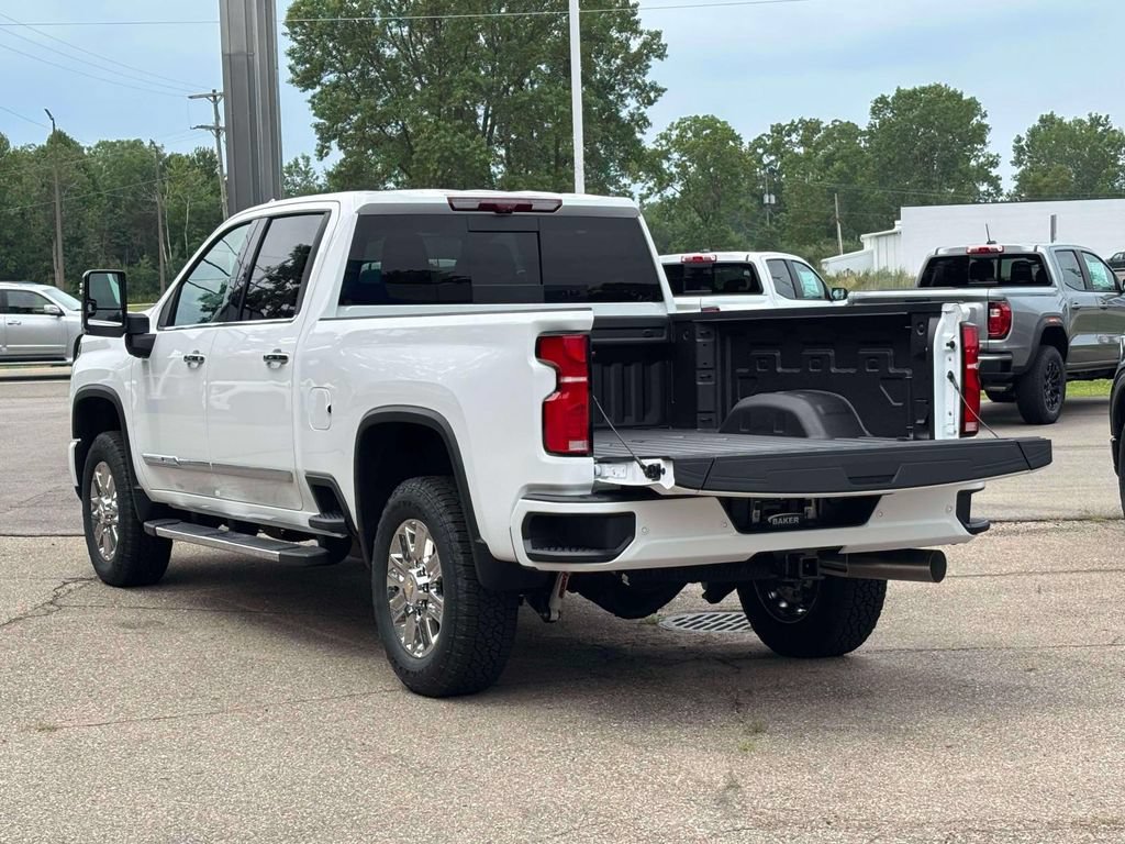New 2026 Chevrolet Silverado 2500 High Country w/ High Country Premium Package AWD/4WD image 4