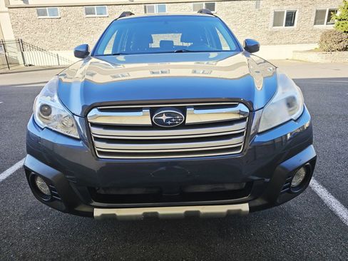 Used 2013 Subaru Outback 2.5i Limited AWD/4WD image 8