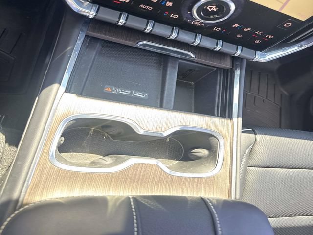 Used 2025 GMC Acadia Denali w/ Super Cruise Package FWD image 22