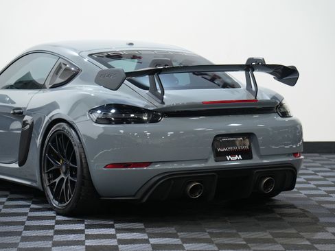 Used 2023 Porsche 718 Cayman GT4 RS image 19
