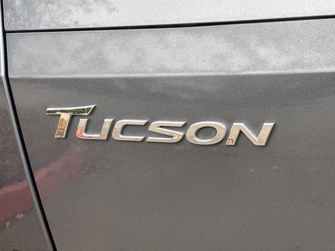 Used 2017 Hyundai Tucson SE image 50