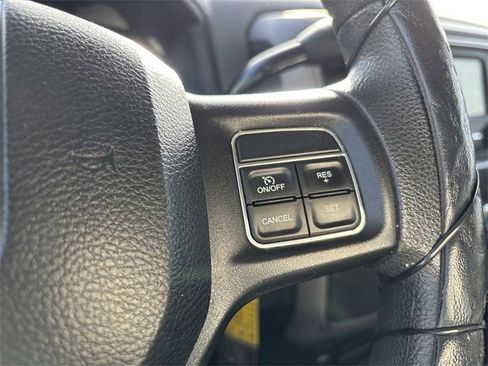 Used 2018 RAM 2500 Tradesman w/ Chrome Appearance Group image 28