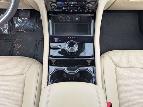 Used 2023 Jeep Grand Cherokee Limited w/ Luxury Tech Group II AWD/4WD image 20