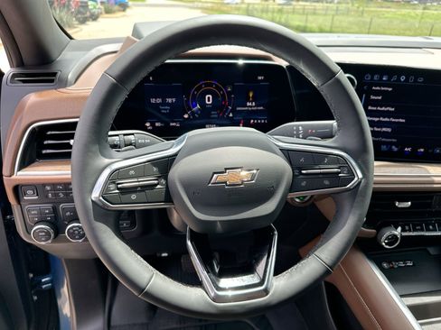 Certified 2025 Chevrolet Tahoe High Country AWD/4WD image 13