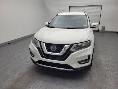 Used 2018 Nissan Rogue SV FWD image 15