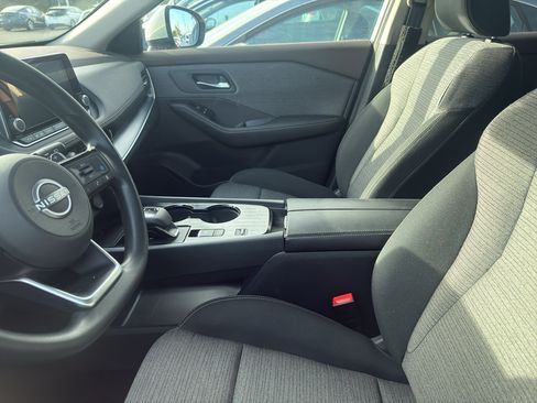 Certified 2023 Nissan Rogue SV FWD image 7