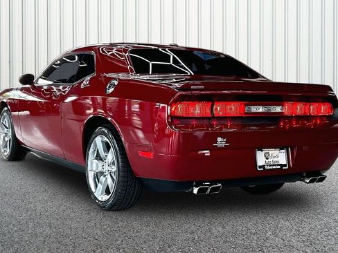 Used 2009 Dodge Challenger R/T RWD image 4