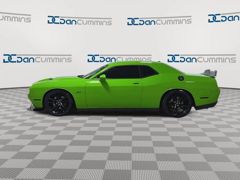 Used 2017 Dodge Challenger R/T w/ Blacktop Package RWD image 5