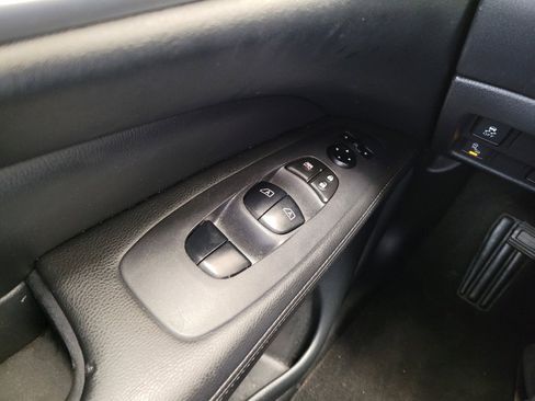 Used 2020 Nissan Pathfinder SV w/ Cargo Package FWD image 27
