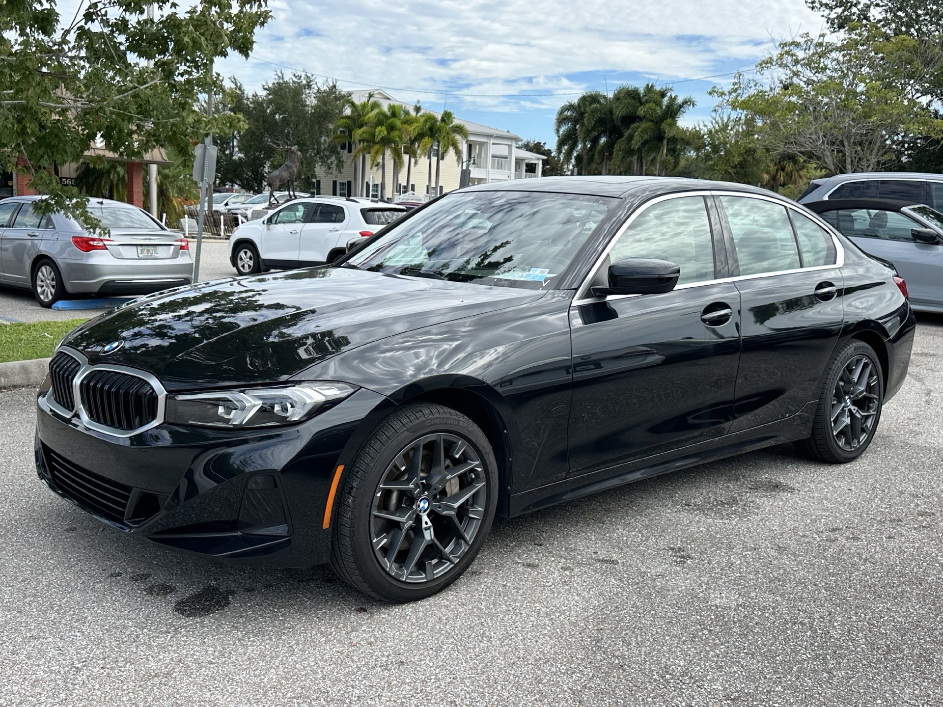 Certified 2025 BMW 330i Sedan RWD image 6
