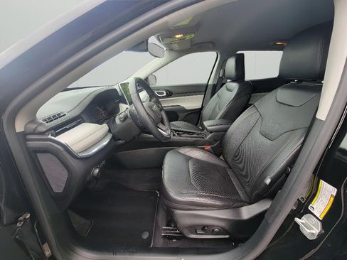 Used 2022 Jeep Compass Limited AWD/4WD image 11