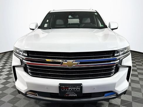 Used 2022 Chevrolet Tahoe LT w/ Luxury Package AWD/4WD image 2