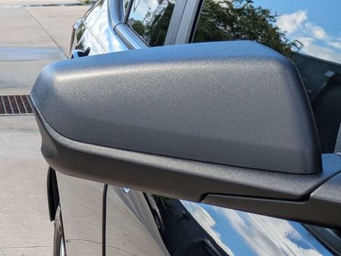 Used 2024 Chevrolet Equinox LS w/ LS Convenience Package FWD image 12