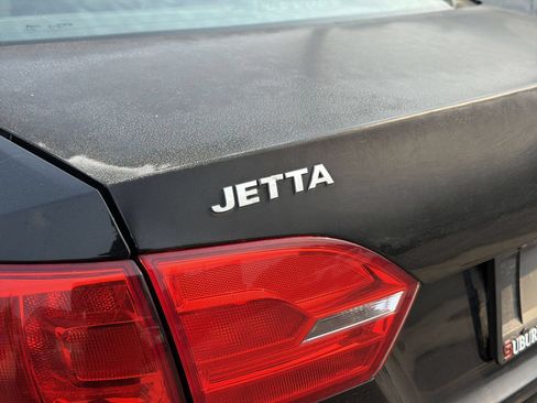 Used 2012 Volkswagen Jetta SE FWD image 12