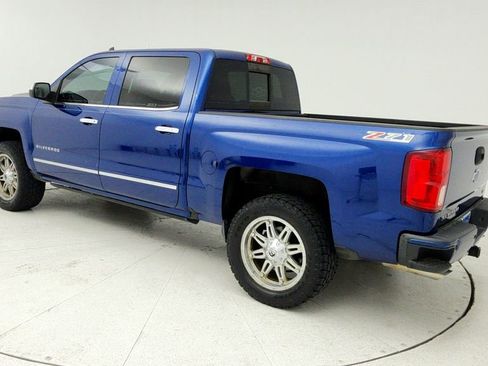 Used 2017 Chevrolet Silverado 1500 LTZ Z71 w/ LTZ Plus Package image 6