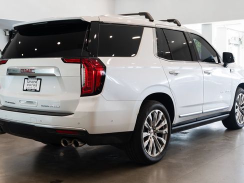 Used 2024 GMC Yukon Denali w/ Denali Reserve Package AWD/4WD image 4