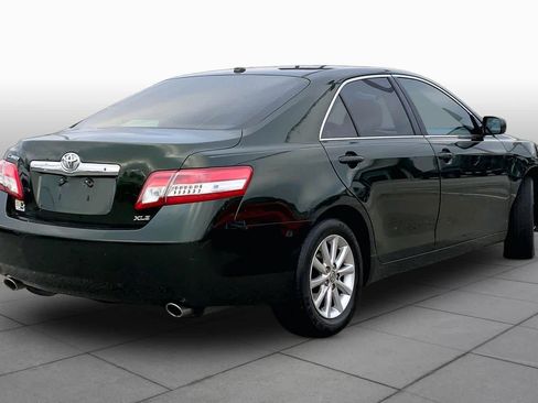 Used 2011 Toyota Camry XLE w/ XLE Extra-Value Pkg #1 FWD image 12