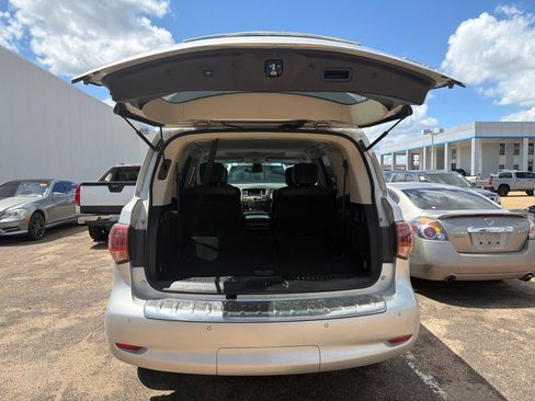 Used 2017 INFINITI QX80 2WD image 10