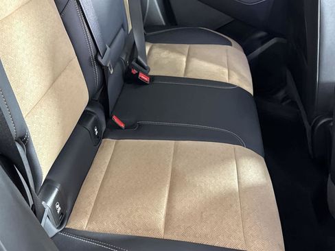 Used 2025 Chevrolet Equinox ACTIV image 14