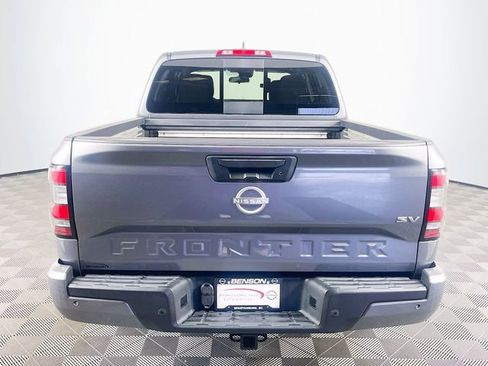 Used 2024 Nissan Frontier SV w/ SV Convenience Package RWD image 6