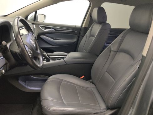 Used 2018 Buick Enclave Essence FWD image 17